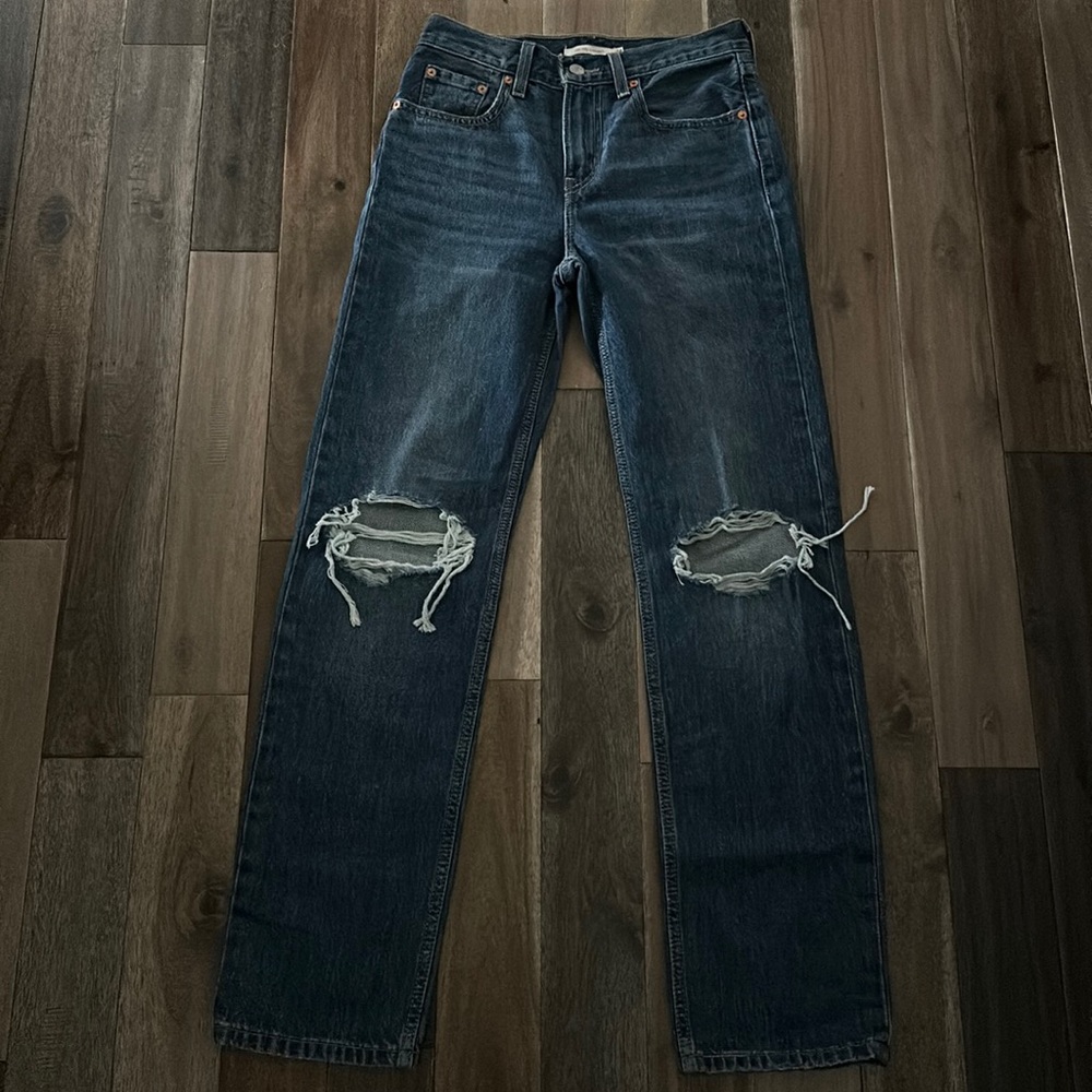 Women’s dark wash Levi’s